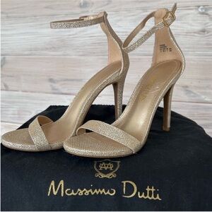 Dream Pairs Stiletto Sandal Size 6